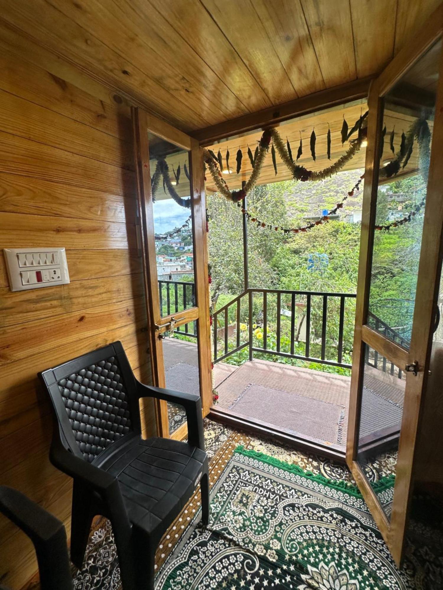 Magica Mount A Frame Wood House Villa Kodaikanal Exterior photo